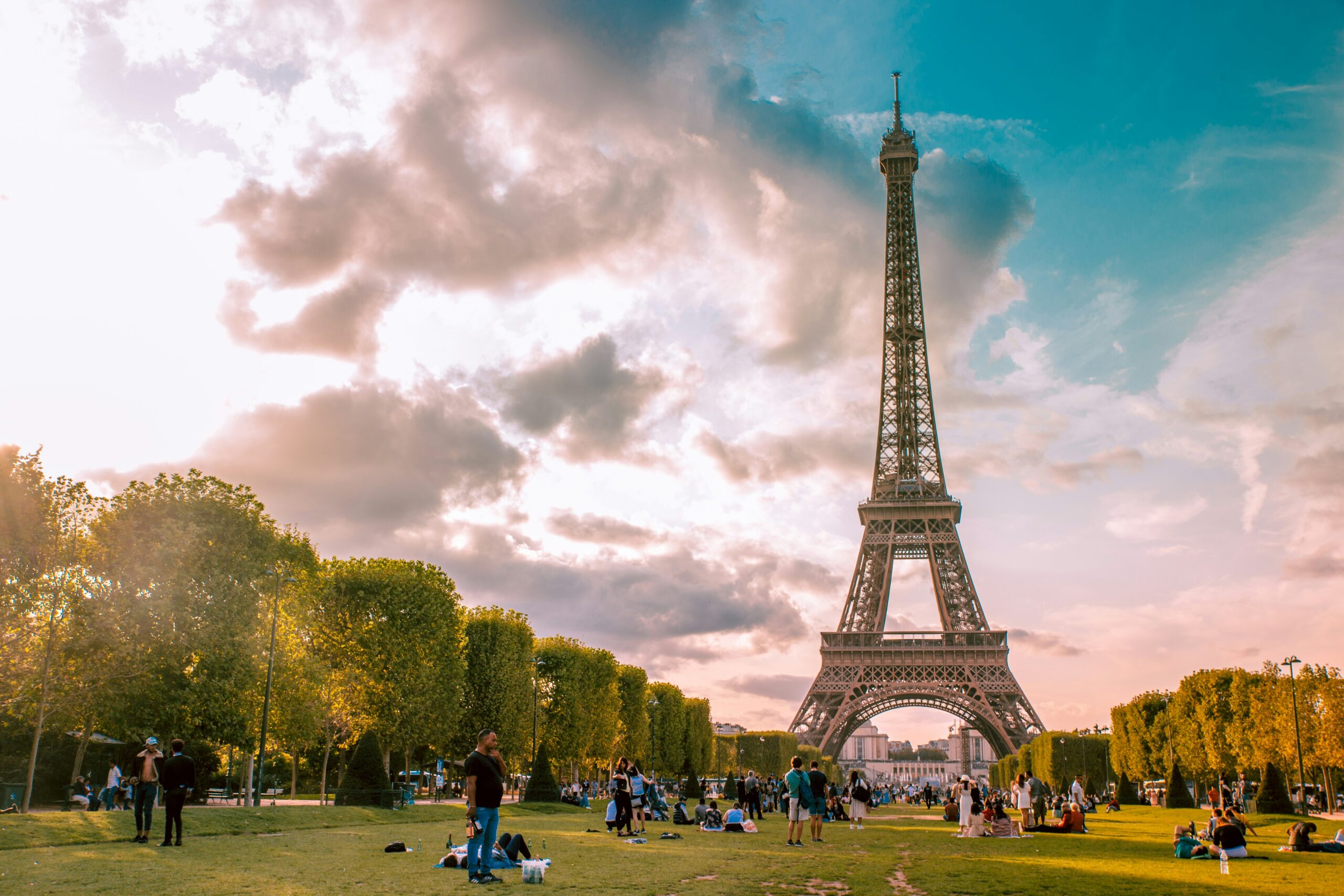 Eiffel Tower Paris travel guide for Indians