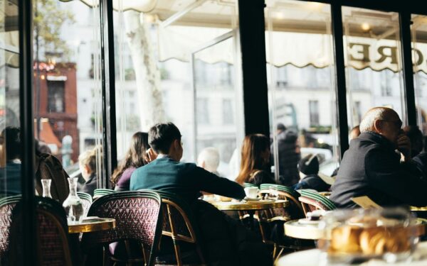 Part-time jobs in France for Indian students – a Paris café, one of the most common student employers